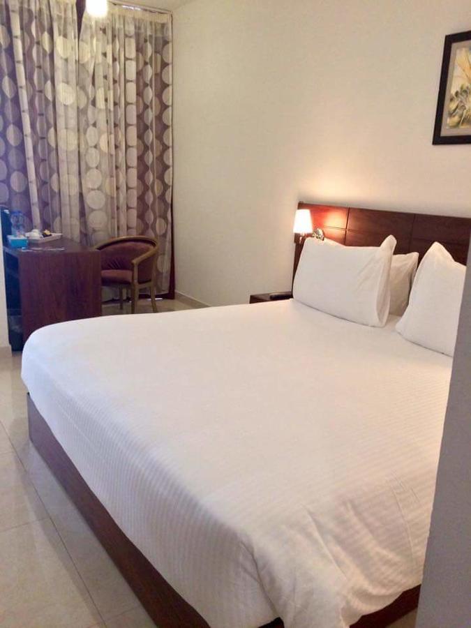 Hotel Bella Riva Kinszasa Zewnętrze zdjęcie