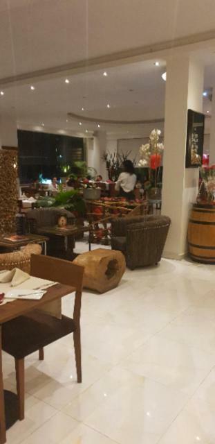 Hotel Bella Riva Kinszasa Zewnętrze zdjęcie